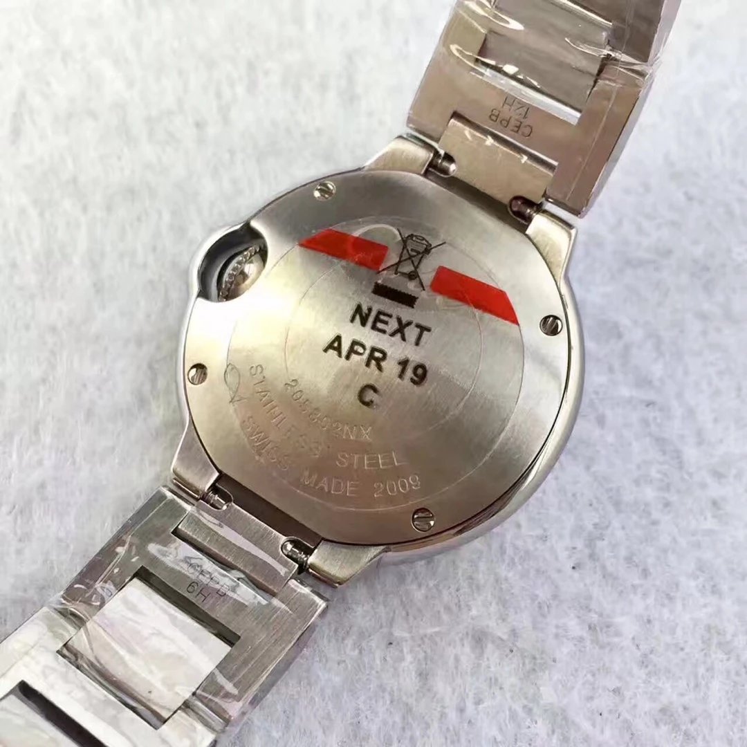 卡地亚W69010Z4手表