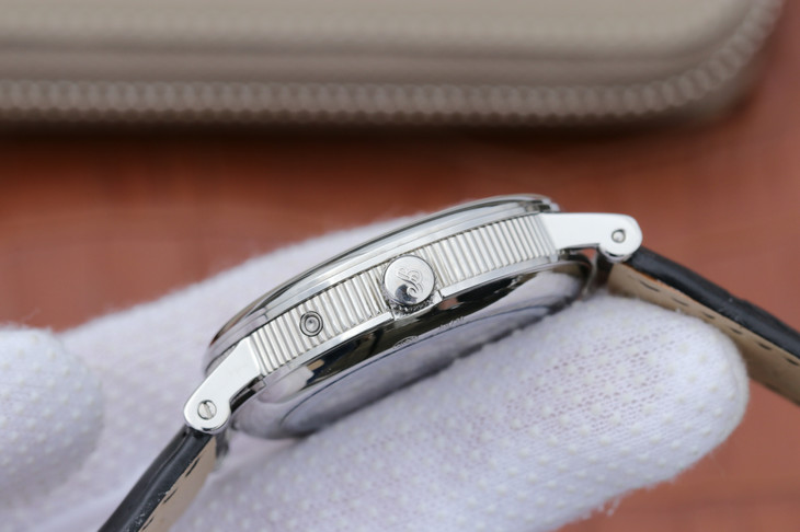 宝玑Classique复古系列男士手表