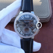 卡地亚蓝气球系列W6920079终极v5版版计时腕表。皮表带，男士手表，透底，直径44毫米