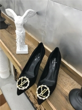 Louis Vuitton路易威登 2018最新款秀气尖头性感露趾高跟鞋 黑色