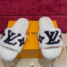Loui Vuitton路易威登 驴家牌20冬季新品 羊羔毛拖