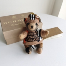 巴宝莉最新款小熊挂件泰迪熊钥匙扣